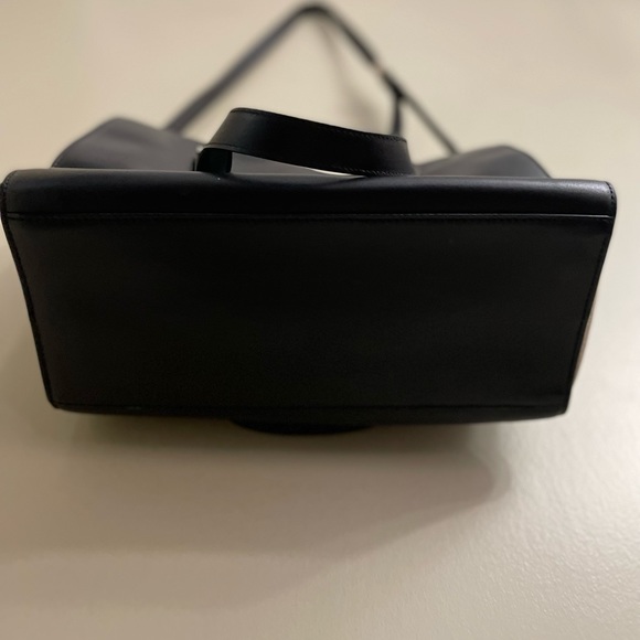 Kate Spade Black and Tan leather Purse Parker Street Collection - Picture 12 of 16